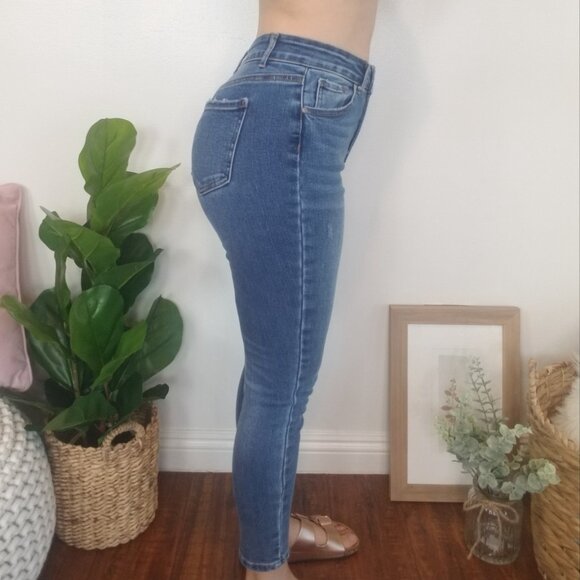 WHOLESALE * 6 JEANS // BOUTIQUE CLOSING // EVERYTHING MUST GO - Picture 12 of 16
